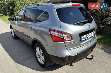 Внедорожник / Кроссовер Nissan Qashqai+2 2010 в 