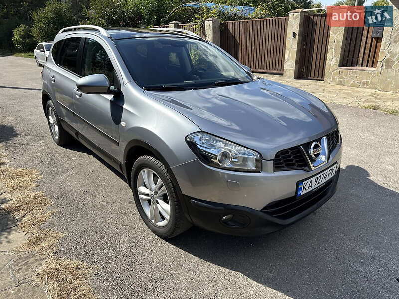 Позашляховик / Кросовер Nissan Qashqai+2 2010 в Києві фото Позашляховик / Кросовер Nissan Qashqai+2 2010 в Києві