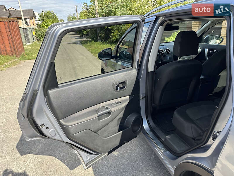Позашляховик / Кросовер Nissan Qashqai+2 2010 в Києві фото 10 Позашляховик / Кросовер Nissan Qashqai+2 2010 в Києві