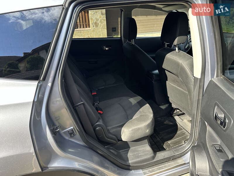 Позашляховик / Кросовер Nissan Qashqai+2 2010 в Києві фото 14 Позашляховик / Кросовер Nissan Qashqai+2 2010 в Києві