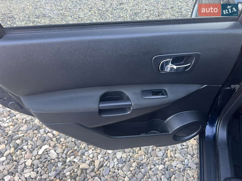 Внедорожник / Кроссовер Nissan Qashqai+2 2010 в Коломые фото 23 Внедорожник / Кроссовер Nissan Qashqai+2 2010 в Коломые