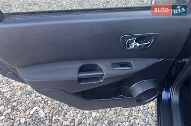 Внедорожник / Кроссовер Nissan Qashqai+2 2010 в 