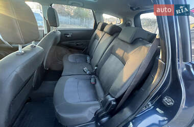 Внедорожник / Кроссовер Nissan Qashqai+2 2010 в 