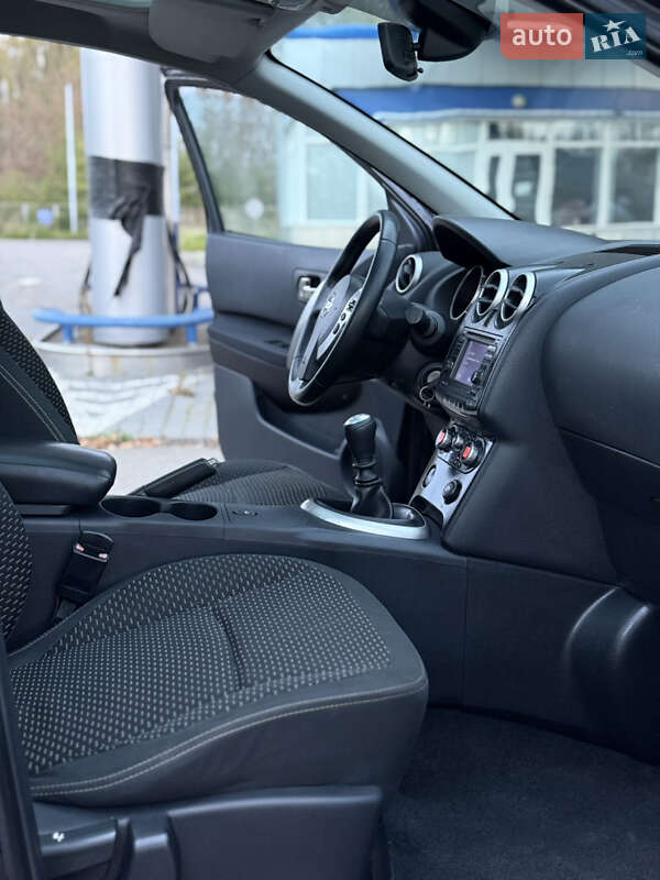 Позашляховик / Кросовер Nissan Qashqai+2 2009 в Самборі фото 44 Позашляховик / Кросовер Nissan Qashqai+2 2009 в Самборі