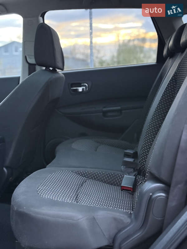 Позашляховик / Кросовер Nissan Qashqai+2 2009 в Самборі фото 51 Позашляховик / Кросовер Nissan Qashqai+2 2009 в Самборі