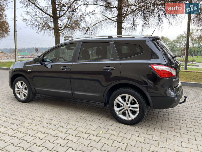 Позашляховик / Кросовер Nissan Qashqai+2 2013 в Звягелі