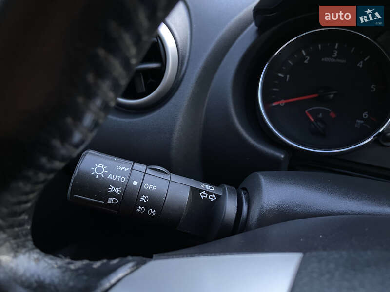 Позашляховик / Кросовер Nissan Qashqai+2 2013 в Звягелі