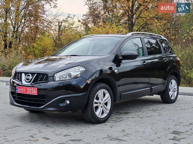 Внедорожник / Кроссовер Nissan Qashqai+2 2011 в 