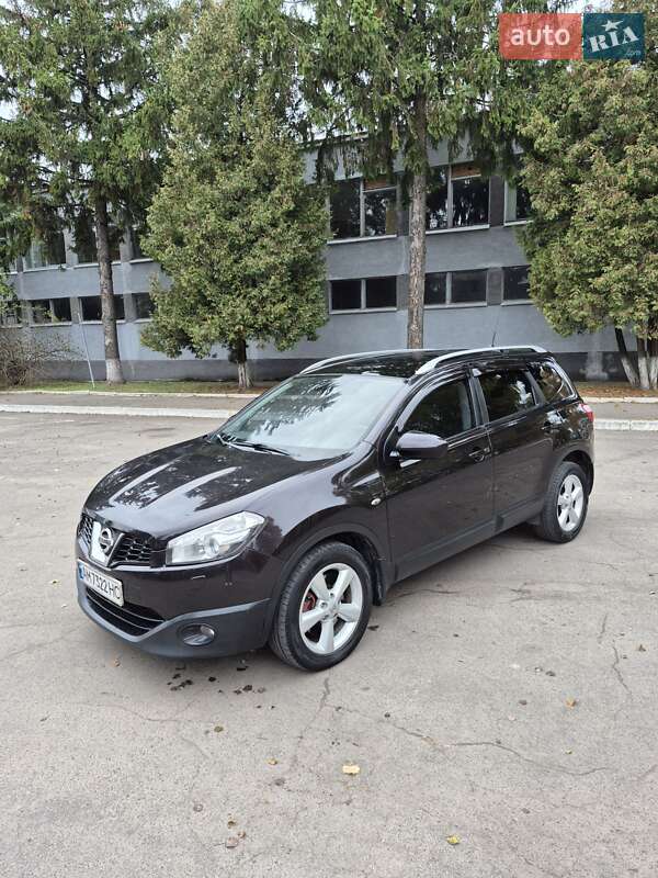 Позашляховик / Кросовер Nissan Qashqai+2 2011 в Рівному