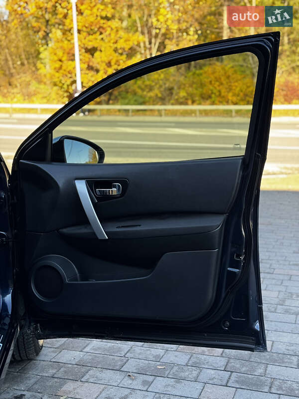 Внедорожник / Кроссовер Nissan Qashqai+2 2011 в Тернополе фото 41 Внедорожник / Кроссовер Nissan Qashqai+2 2011 в Тернополе