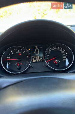 Позашляховик / Кросовер Nissan Qashqai+2 2011 в  фото 68 Позашляховик / Кросовер Nissan Qashqai+2 2011 в