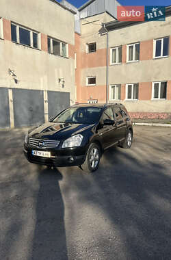 Позашляховик / Кросовер Nissan Qashqai+2 2008 в Івано-Франківську