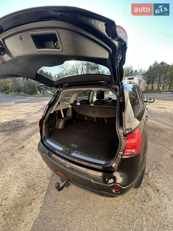 Внедорожник / Кроссовер Nissan Qashqai+2 2008 в Ивано-Франковске фото 11 Внедорожник / Кроссовер Nissan Qashqai+2 2008 в Ивано-Франковске