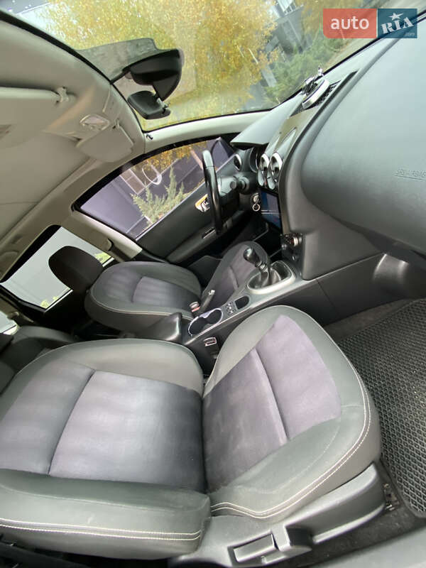 Внедорожник / Кроссовер Nissan Qashqai+2 2012 в Белой Церкви