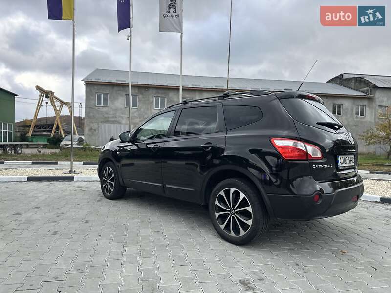 Внедорожник / Кроссовер Nissan Qashqai+2 2013 в Ужгороде фото 7 Внедорожник / Кроссовер Nissan Qashqai+2 2013 в Ужгороде