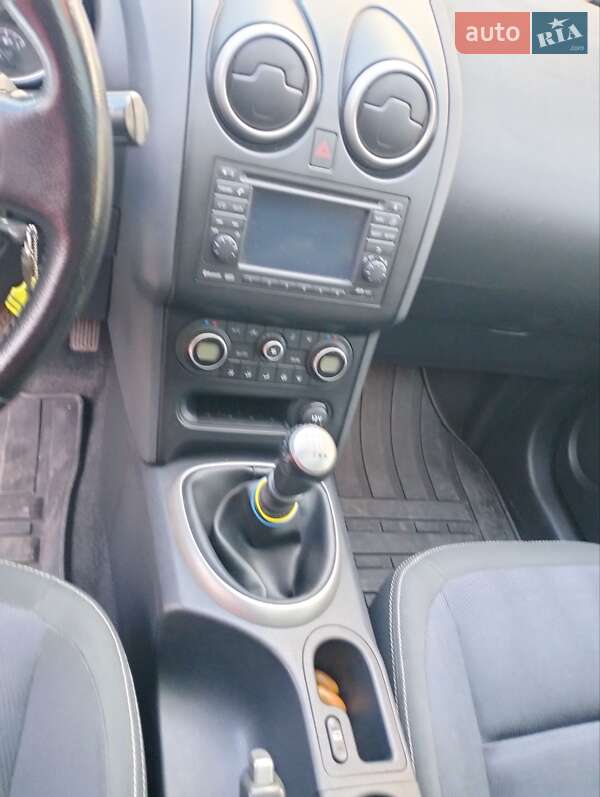Внедорожник / Кроссовер Nissan Qashqai+2 2010 в Днепре фото 5 Внедорожник / Кроссовер Nissan Qashqai+2 2010 в Днепре