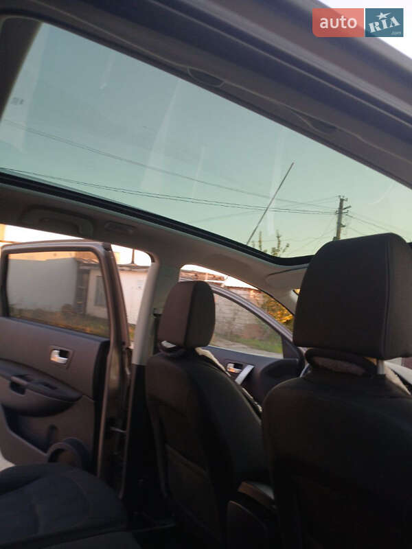 Позашляховик / Кросовер Nissan Qashqai+2 2011 в Кам'янець-Подільському фото 12 Позашляховик / Кросовер Nissan Qashqai+2 2011 в Кам'янець-Подільському
