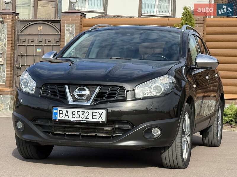 Внедорожник / Кроссовер Nissan Qashqai+2 2012 в Киеве