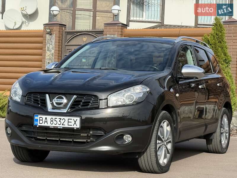 Внедорожник / Кроссовер Nissan Qashqai+2 2012 в Киеве