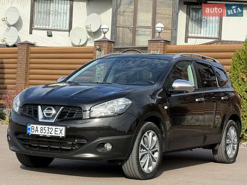 Внедорожник / Кроссовер Nissan Qashqai+2 2012 в Киеве