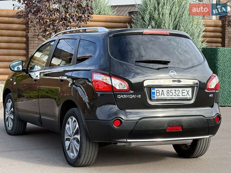 Внедорожник / Кроссовер Nissan Qashqai+2 2012 в Киеве