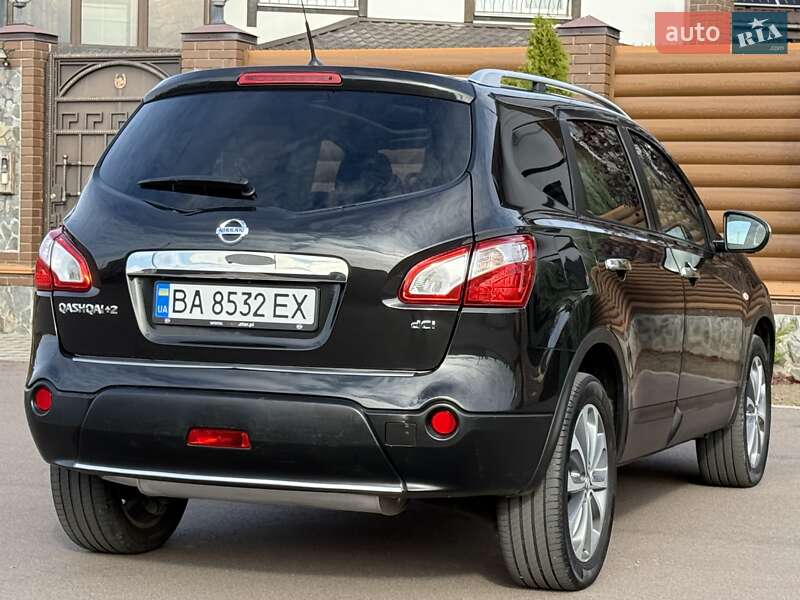 Внедорожник / Кроссовер Nissan Qashqai+2 2012 в Киеве