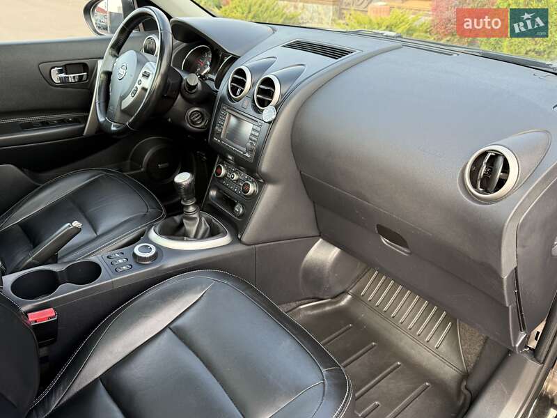 Внедорожник / Кроссовер Nissan Qashqai+2 2012 в Киеве