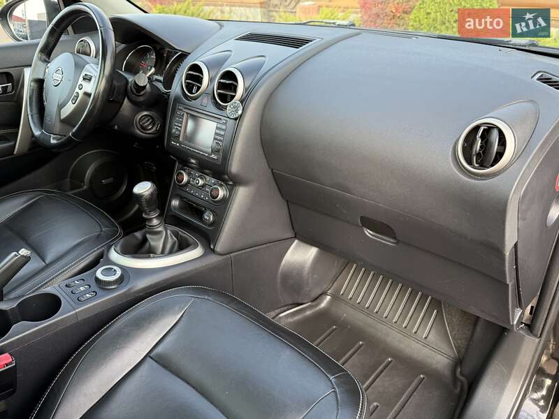 Внедорожник / Кроссовер Nissan Qashqai+2 2012 в Киеве