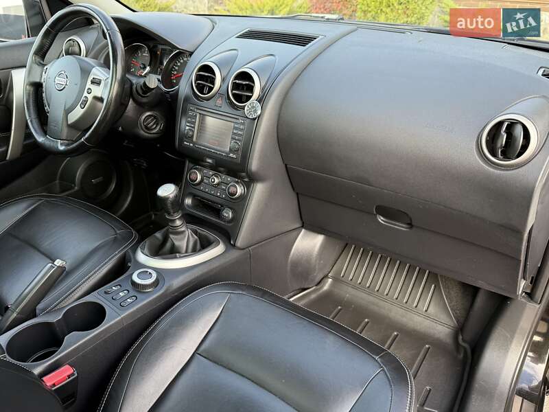 Внедорожник / Кроссовер Nissan Qashqai+2 2012 в Киеве