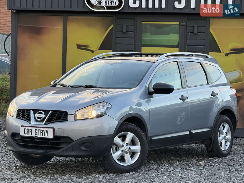 Позашляховик / Кросовер Nissan Qashqai+2 2010 в Стрию