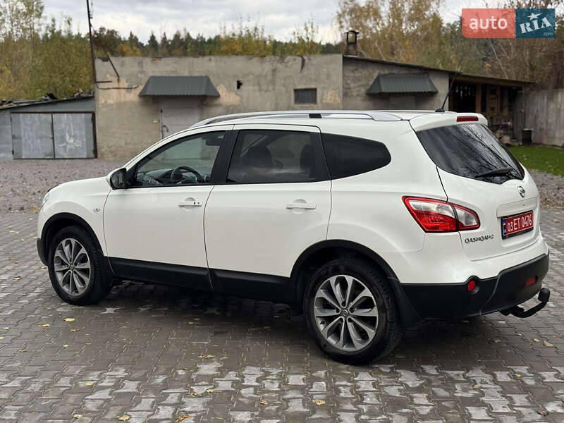 Внедорожник / Кроссовер Nissan Qashqai+2 2013 в Ровно