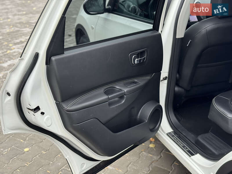 Внедорожник / Кроссовер Nissan Qashqai+2 2013 в Ровно