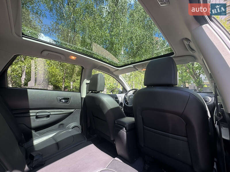 Позашляховик / Кросовер Nissan Qashqai+2 2012 в Києві фото 16 Позашляховик / Кросовер Nissan Qashqai+2 2012 в Києві