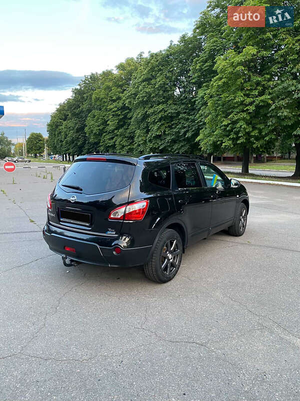 Внедорожник / Кроссовер Nissan Qashqai+2 2013 в Кременчуге фото 5 Внедорожник / Кроссовер Nissan Qashqai+2 2013 в Кременчуге