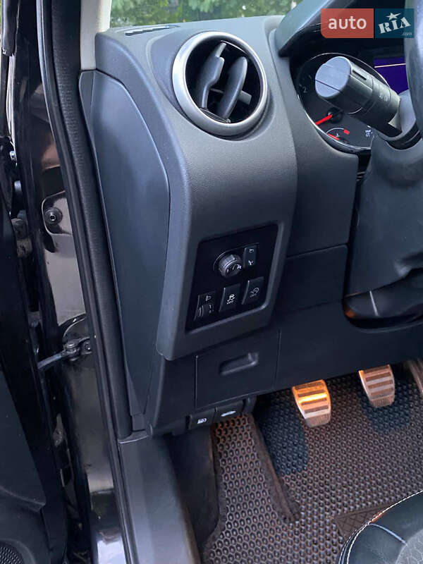 Внедорожник / Кроссовер Nissan Qashqai+2 2013 в Кременчуге фото 12 Внедорожник / Кроссовер Nissan Qashqai+2 2013 в Кременчуге