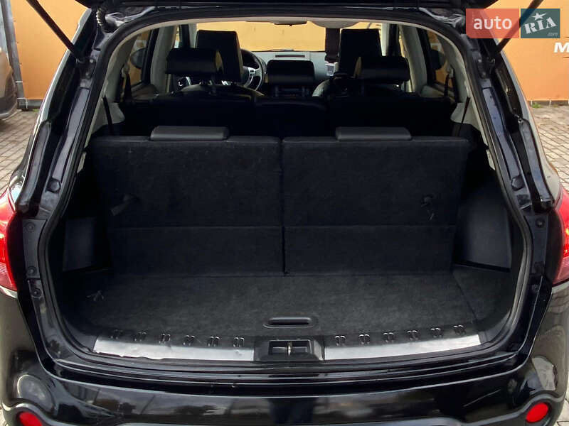 Внедорожник / Кроссовер Nissan Qashqai+2 2010 в Ровно