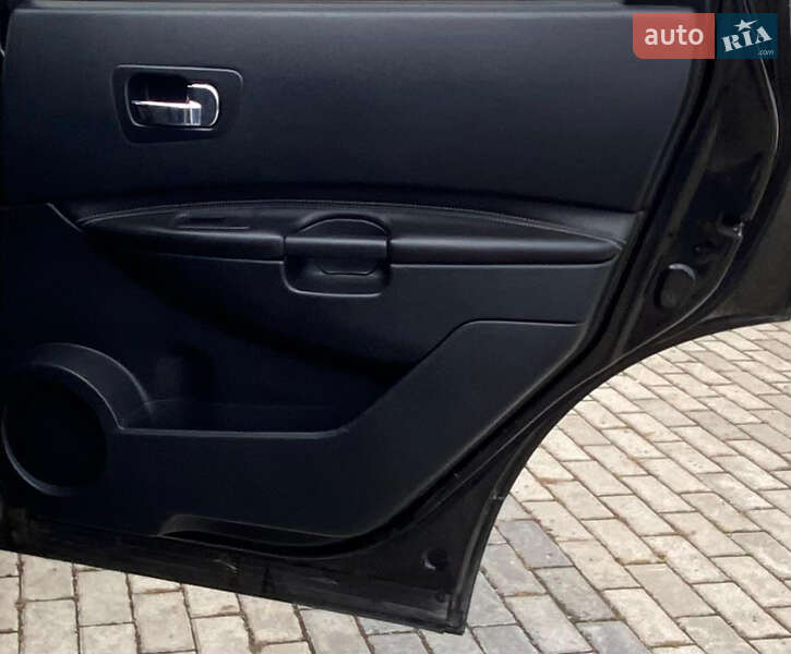 Внедорожник / Кроссовер Nissan Qashqai+2 2010 в Ровно