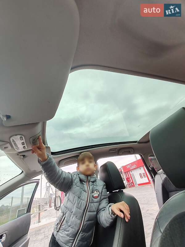 Внедорожник / Кроссовер Nissan Qashqai+2 2009 в Хусте