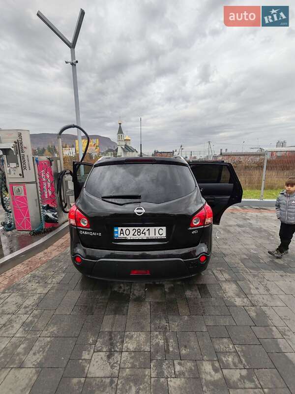 Внедорожник / Кроссовер Nissan Qashqai+2 2009 в Хусте