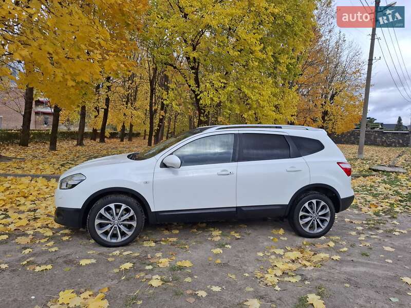 Позашляховик / Кросовер Nissan Qashqai+2 2011 в Луцьку