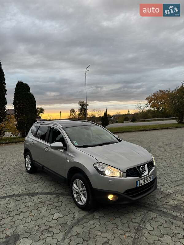 Внедорожник / Кроссовер Nissan Qashqai+2 2011 в Дубно фото 15 Внедорожник / Кроссовер Nissan Qashqai+2 2011 в Дубно