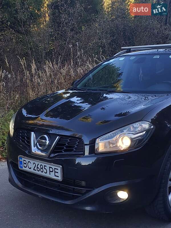 Позашляховик / Кросовер Nissan Qashqai+2 2011 в Турці фото 10 Позашляховик / Кросовер Nissan Qashqai+2 2011 в Турці