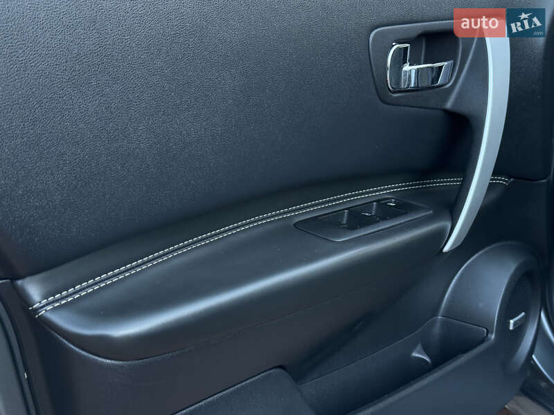 Внедорожник / Кроссовер Nissan Qashqai+2 2011 в Стрые