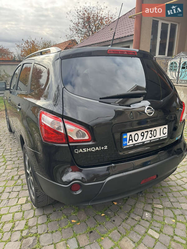Позашляховик / Кросовер Nissan Qashqai+2 2012 в Ужгороді фото 4 Позашляховик / Кросовер Nissan Qashqai+2 2012 в Ужгороді