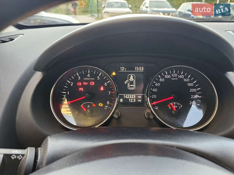 Позашляховик / Кросовер Nissan Qashqai+2 2011 в Києві