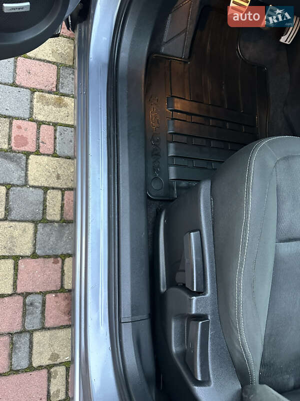 Внедорожник / Кроссовер Nissan Qashqai+2 2012 в Ровно фото 29 Внедорожник / Кроссовер Nissan Qashqai+2 2012 в Ровно