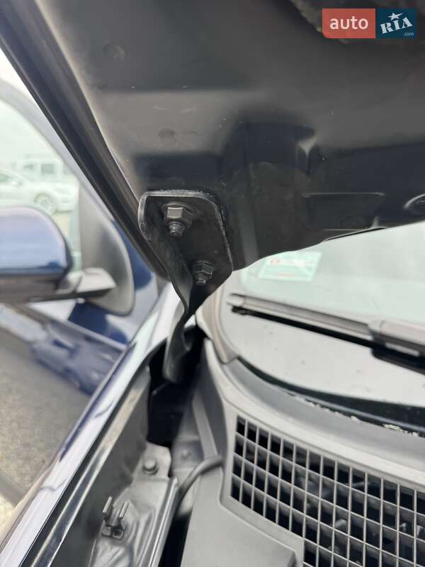 Внедорожник / Кроссовер Nissan Qashqai+2 2011 в Ровно фото 24 Внедорожник / Кроссовер Nissan Qashqai+2 2011 в Ровно