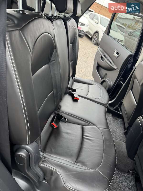 Внедорожник / Кроссовер Nissan Qashqai+2 2011 в Ровно фото 41 Внедорожник / Кроссовер Nissan Qashqai+2 2011 в Ровно