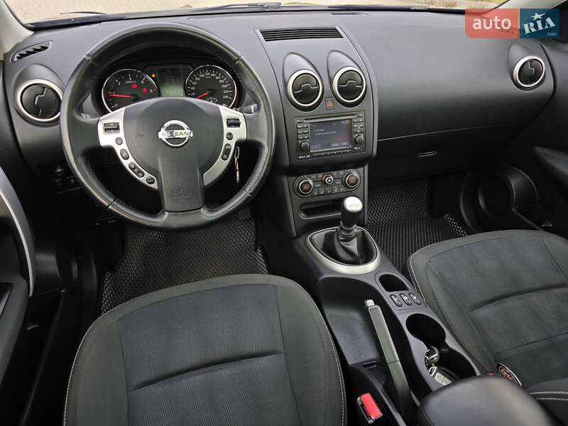 Внедорожник / Кроссовер Nissan Qashqai+2 2011 в Калуше