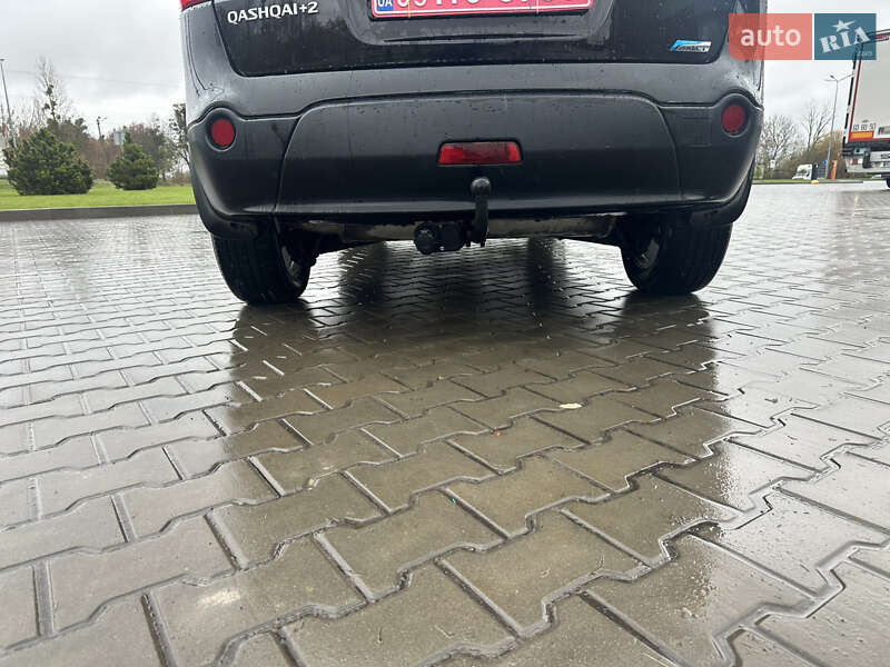 Позашляховик / Кросовер Nissan Qashqai+2 2011 в Луцьку